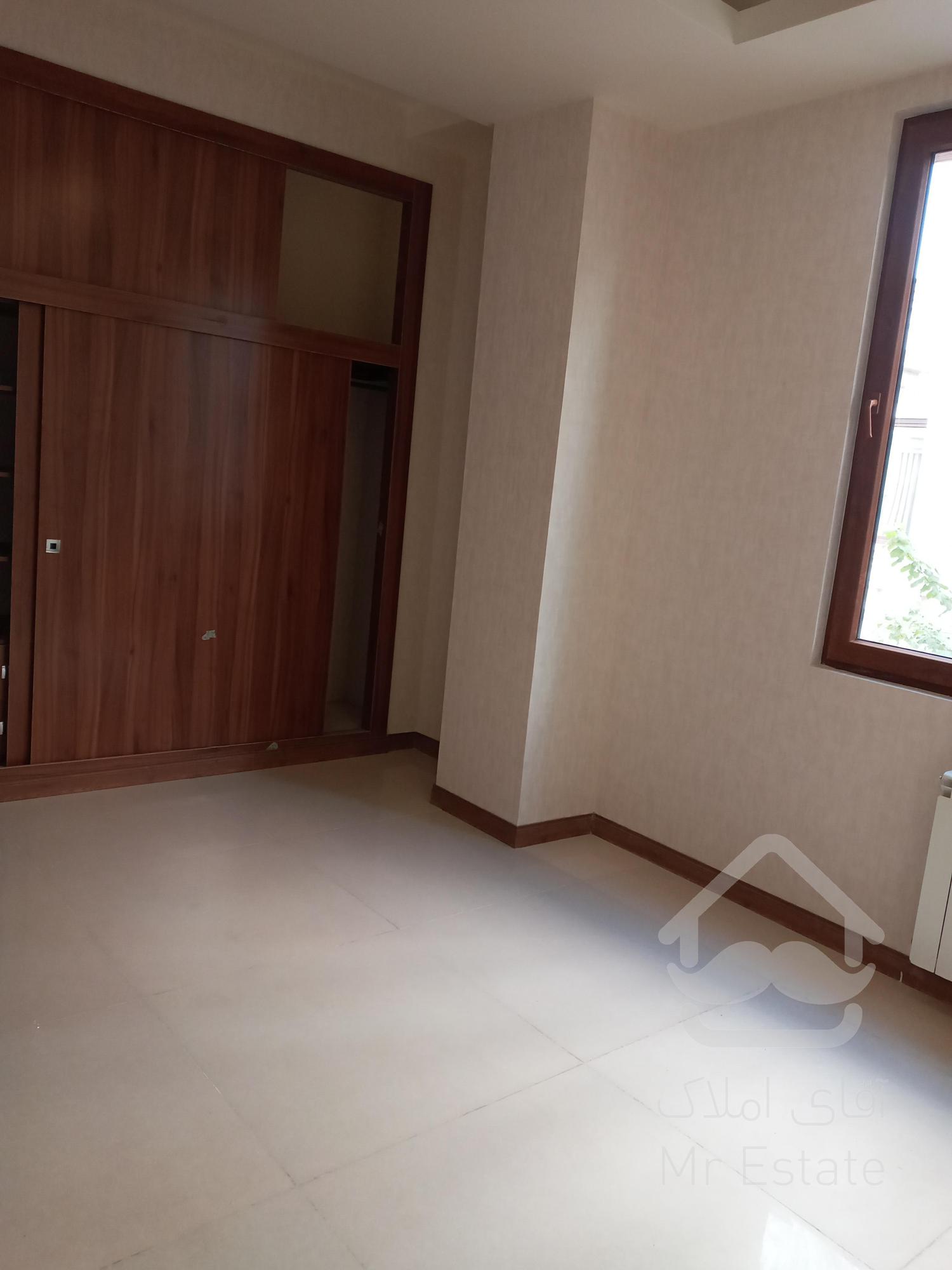 ۸۴متر۲خواب فردوس غرب فول بالکن لوکیشن عالی بدون مشابه زیرقیمت نوسازدرمنطقه