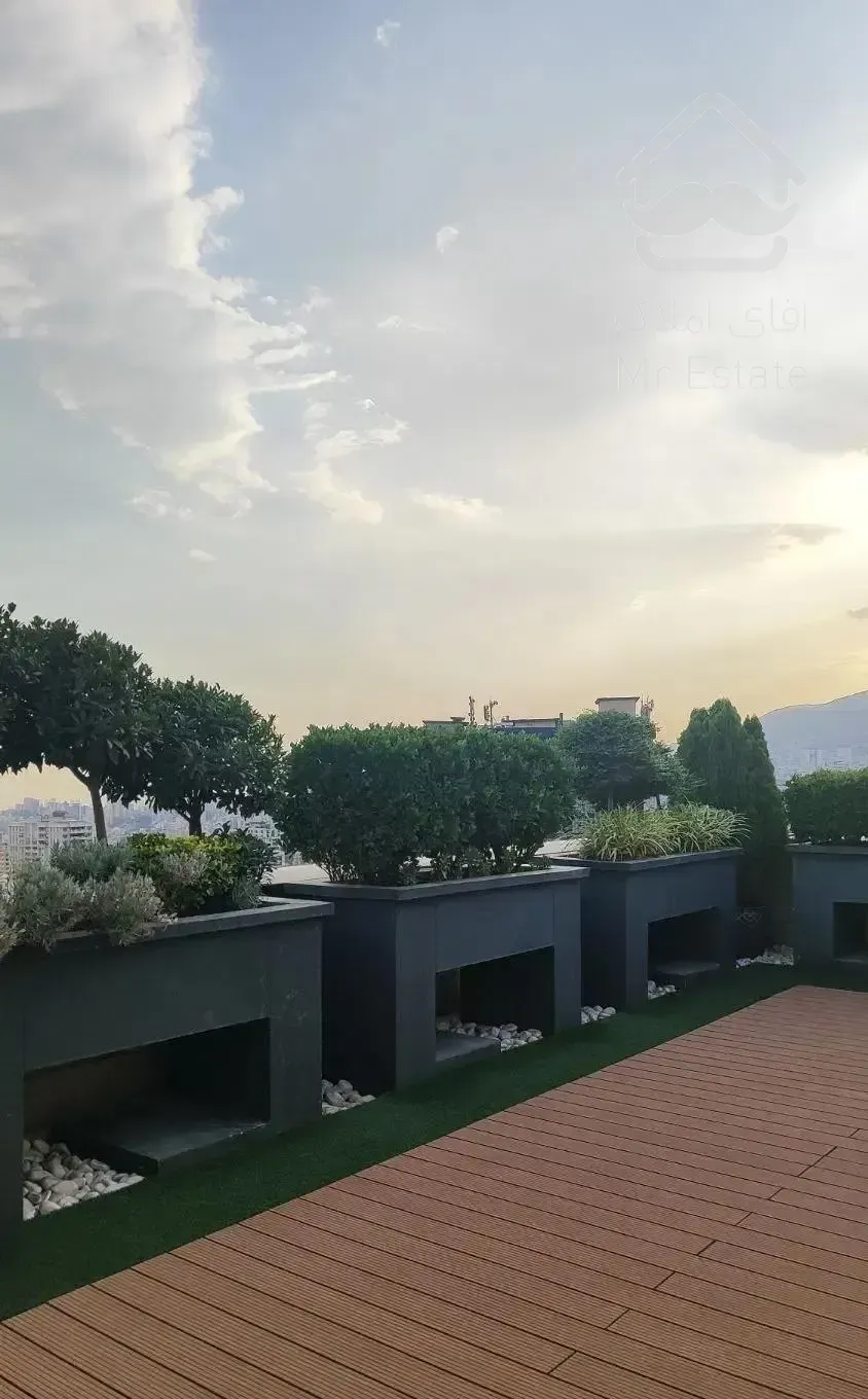 جمشیدیه نیاوران / 120متر /2پارکینگ/ویو ابدی/لاکچری