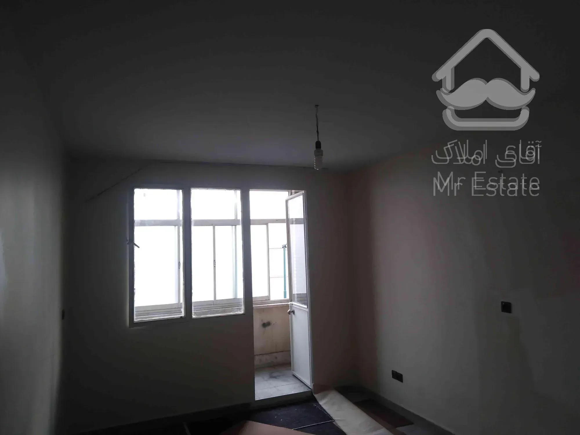 * 95 متر *دو خواب* در بلوار اباذر *