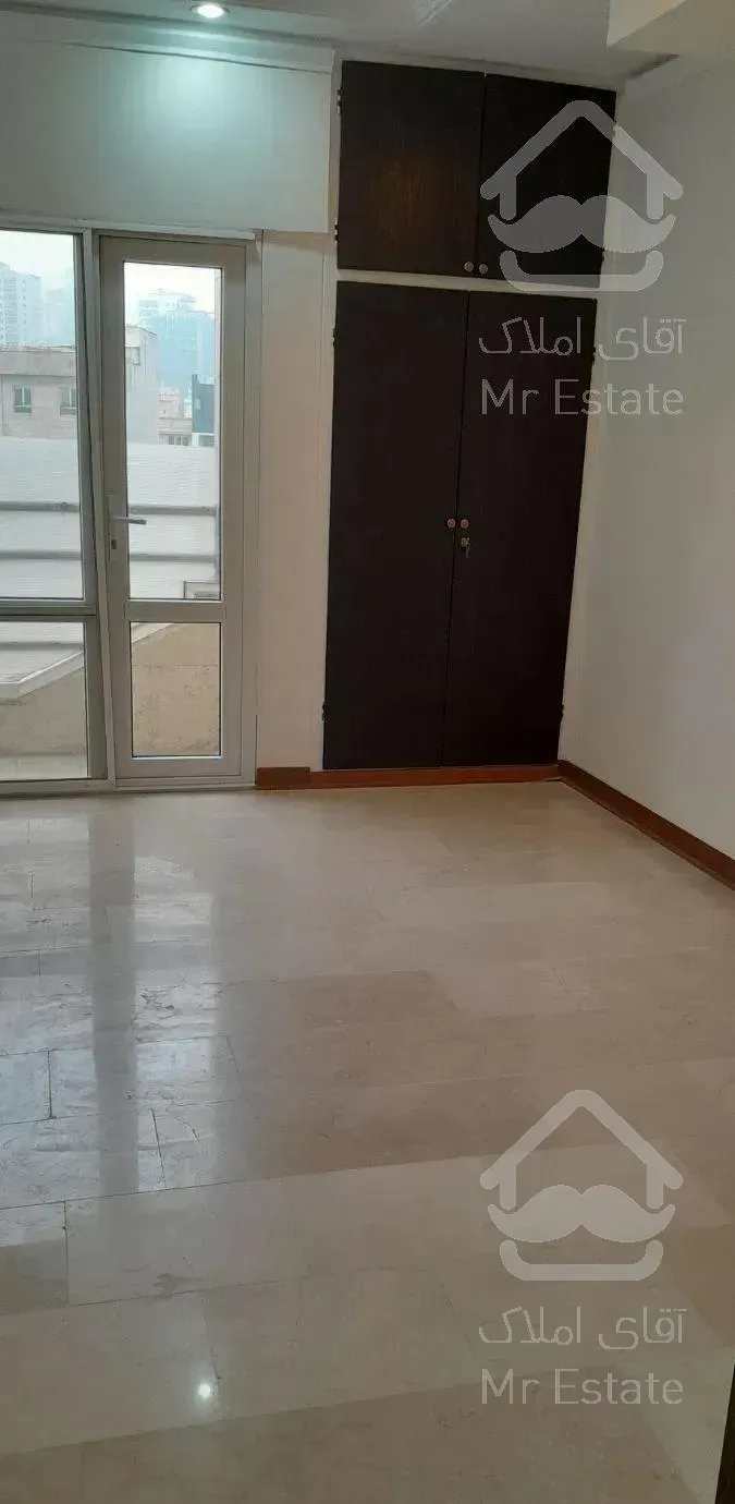 آپارتمان ۱۶۰ متر /۳خوابه /ویو  / برج باغ