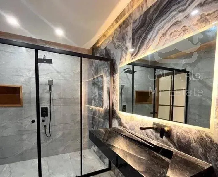 ویلا نیس صحنه است با لوکیشنی خاص