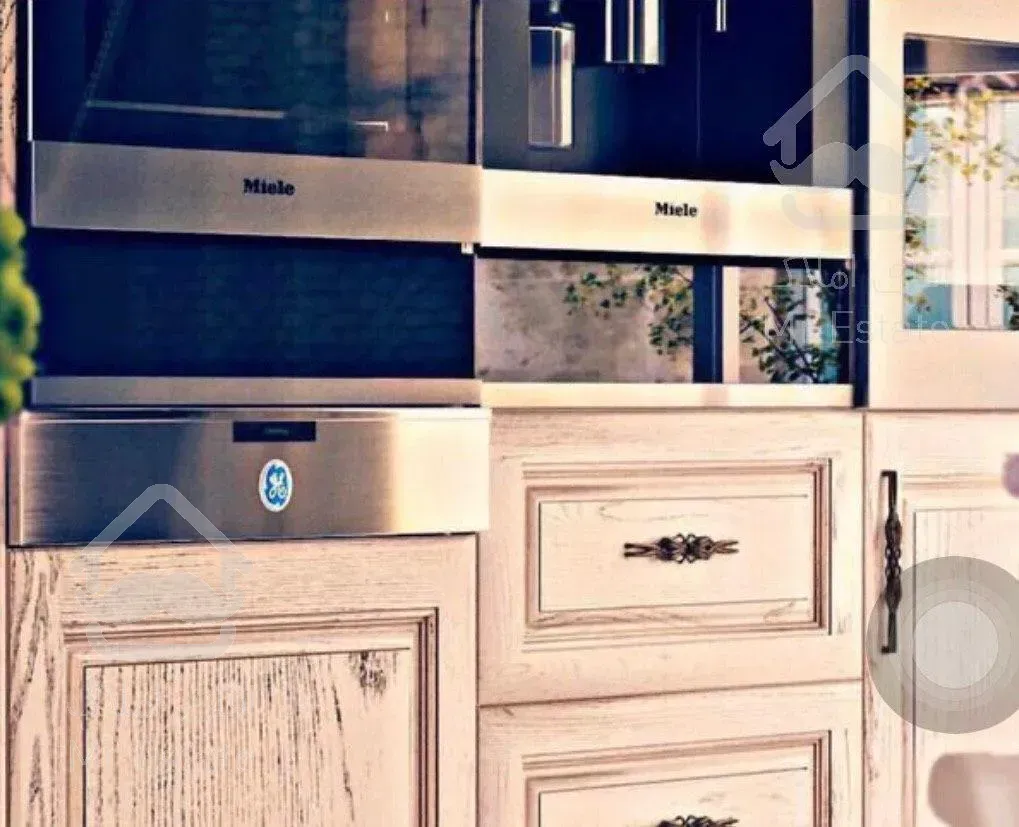 خرید آپارتمان مسکونی 285 متری نیاوران