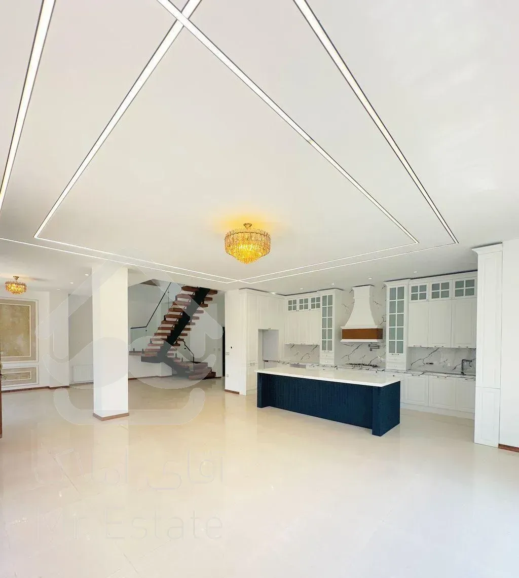 فروش ویلای ۴۵۰ متری استخر و جکوزی خ بهرام لتینگان