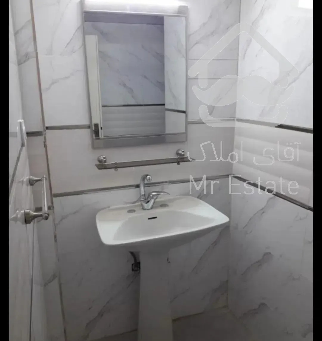 واحد 170 متری پاسداران