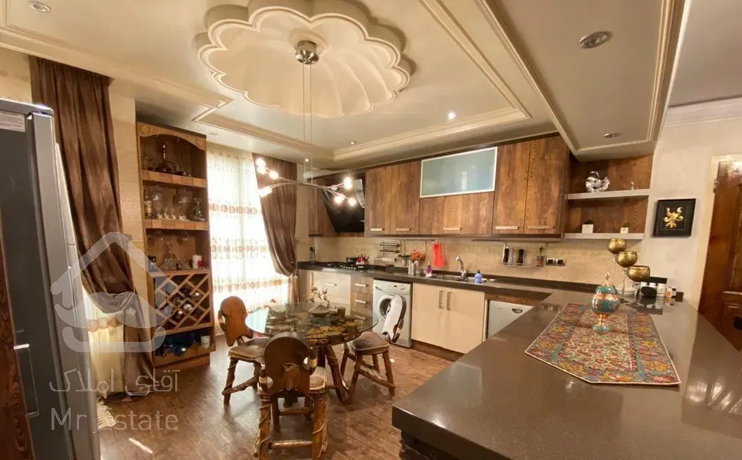 ۱۱۶ متر شمال ایت الله کاشانی