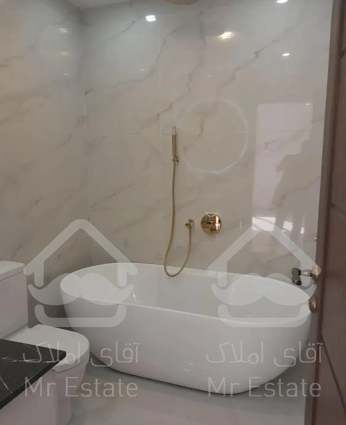 نیاوران /۲۱۰متر تک واحدی/۳ پارکینگ