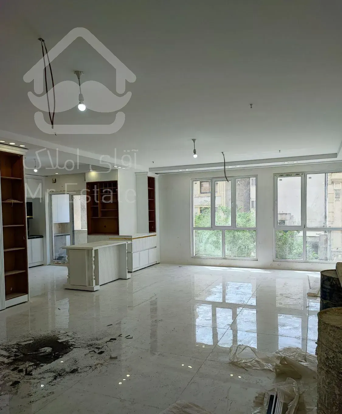 170 متر / چسبیده به حاشیه / برند منطقه