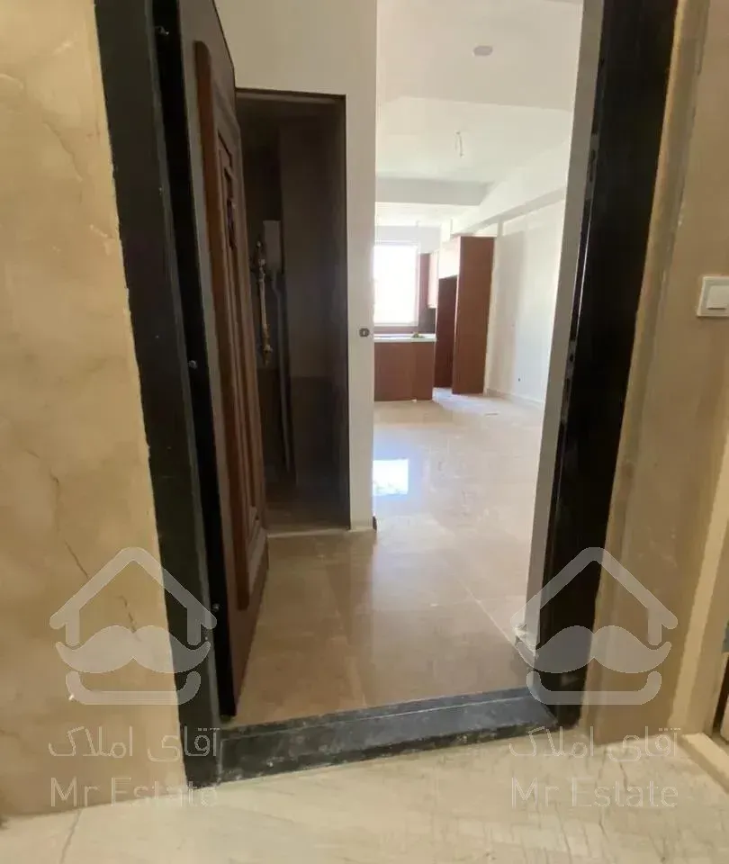 ۶۸ متری /نوساز/فول/دبستان