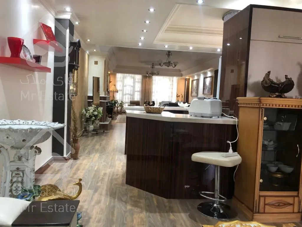 آپارتمان ۱۴۰ متری مهران