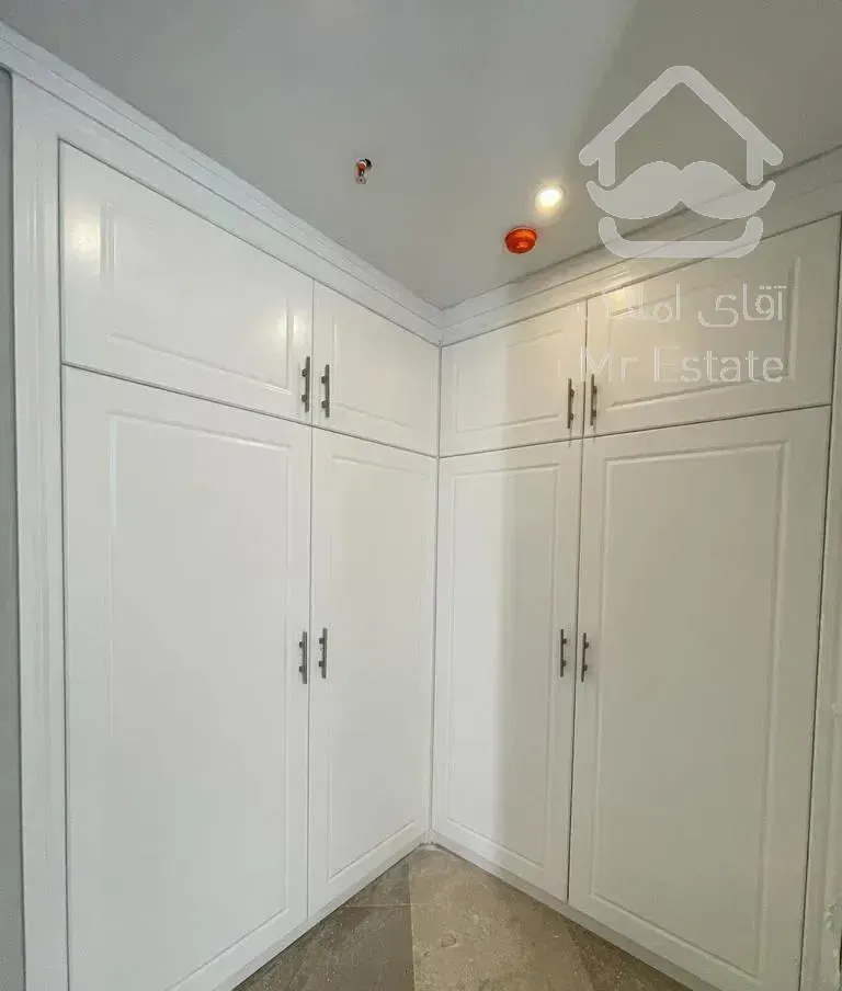 اپارتمان ۲۹۰ متری در  برج منطقه