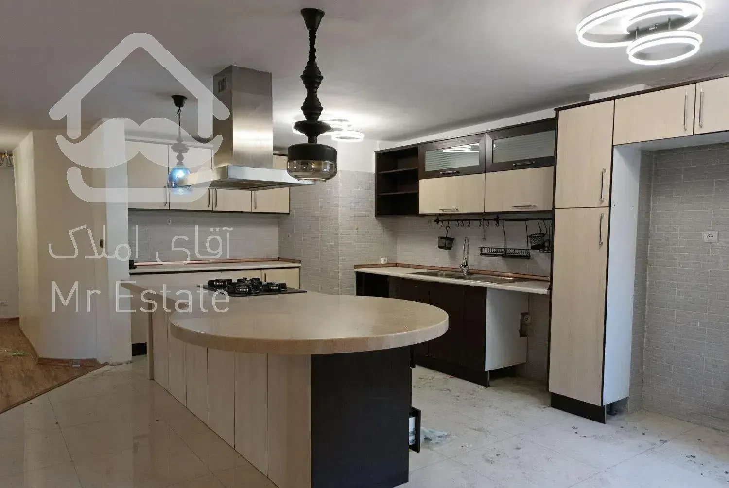 بخارست  ۱۳۵متر  ۳خواب  تکواحدی  فول امکانات