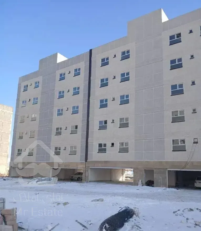 آپارتمان در نزدیکی دریاچه شورابیل 88متری وام دار