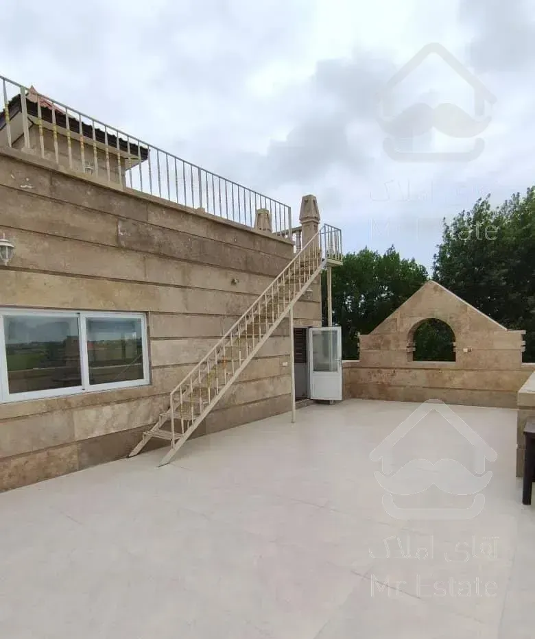 ویلا تریبلکس استخردار