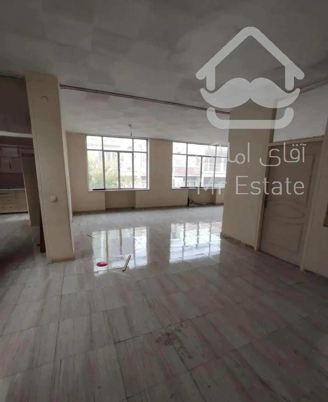 آپارتمان ۴خواب قدیمی نورگیر  تکواحدی