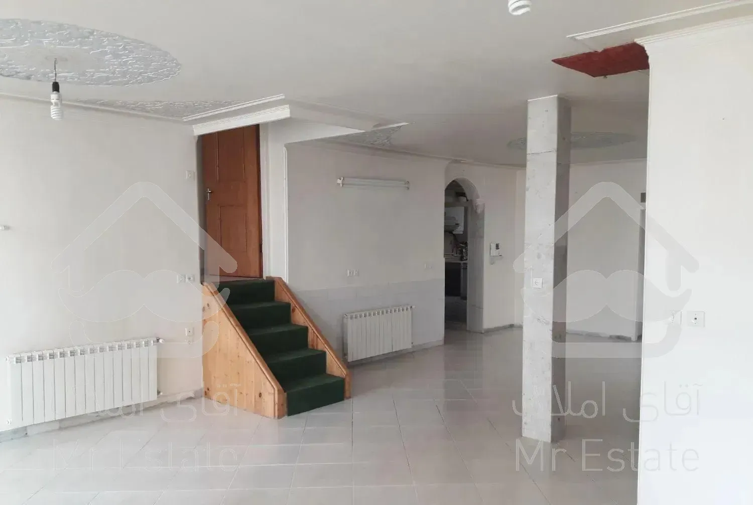 واحد ۱۴۰ متری ۳ خوابه طبقه ۳(بدون آسانسور)