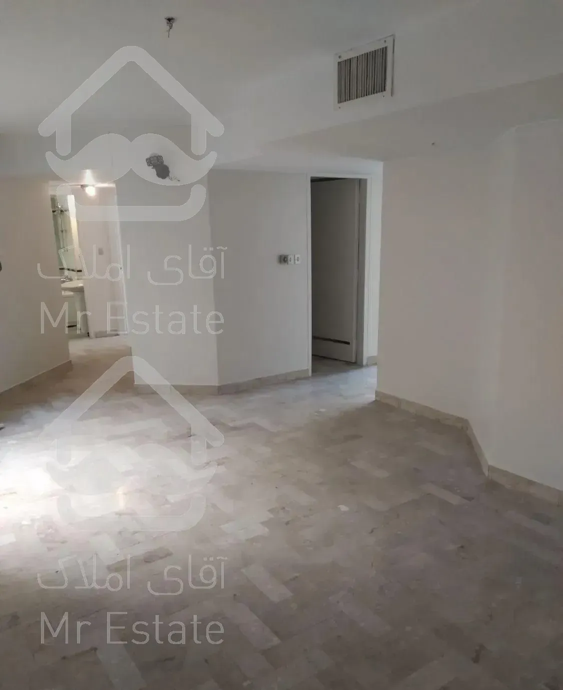 عباس آباد - بخارست ۲۶۰ متر ( حیاط اختصاصی )