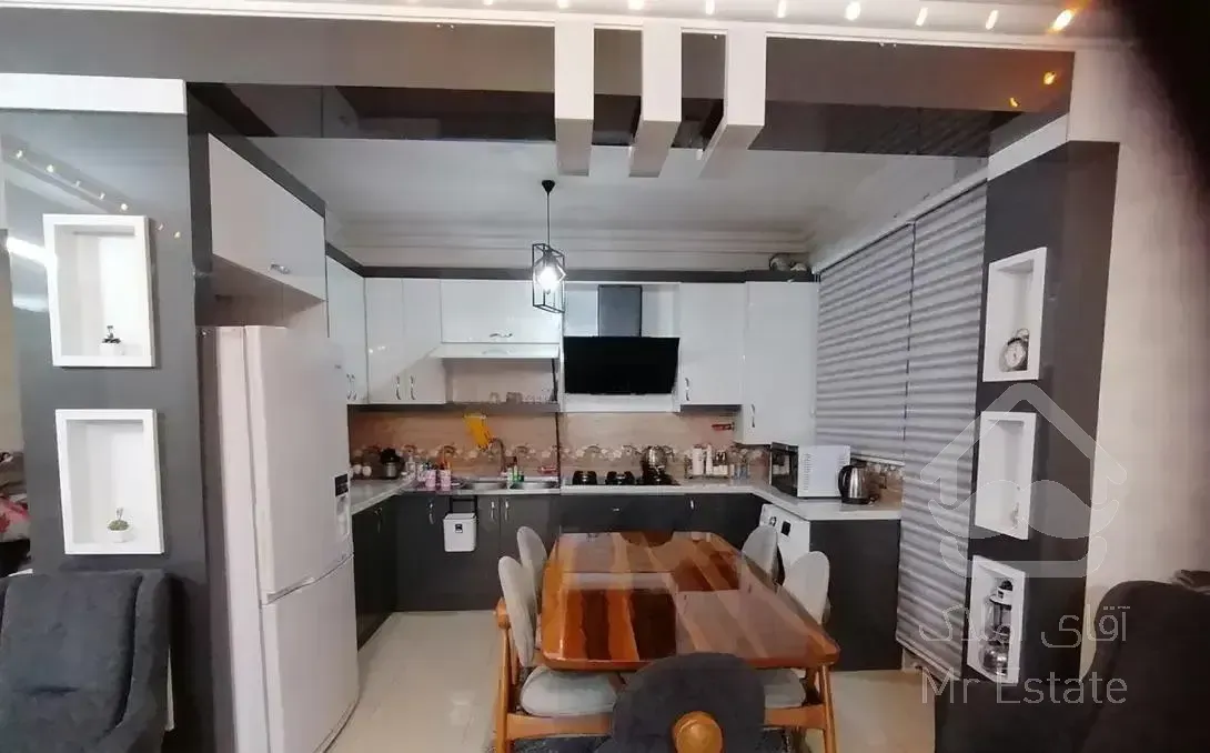 شهرک شاهد /طبقه سوم/تاپ لوکیشن