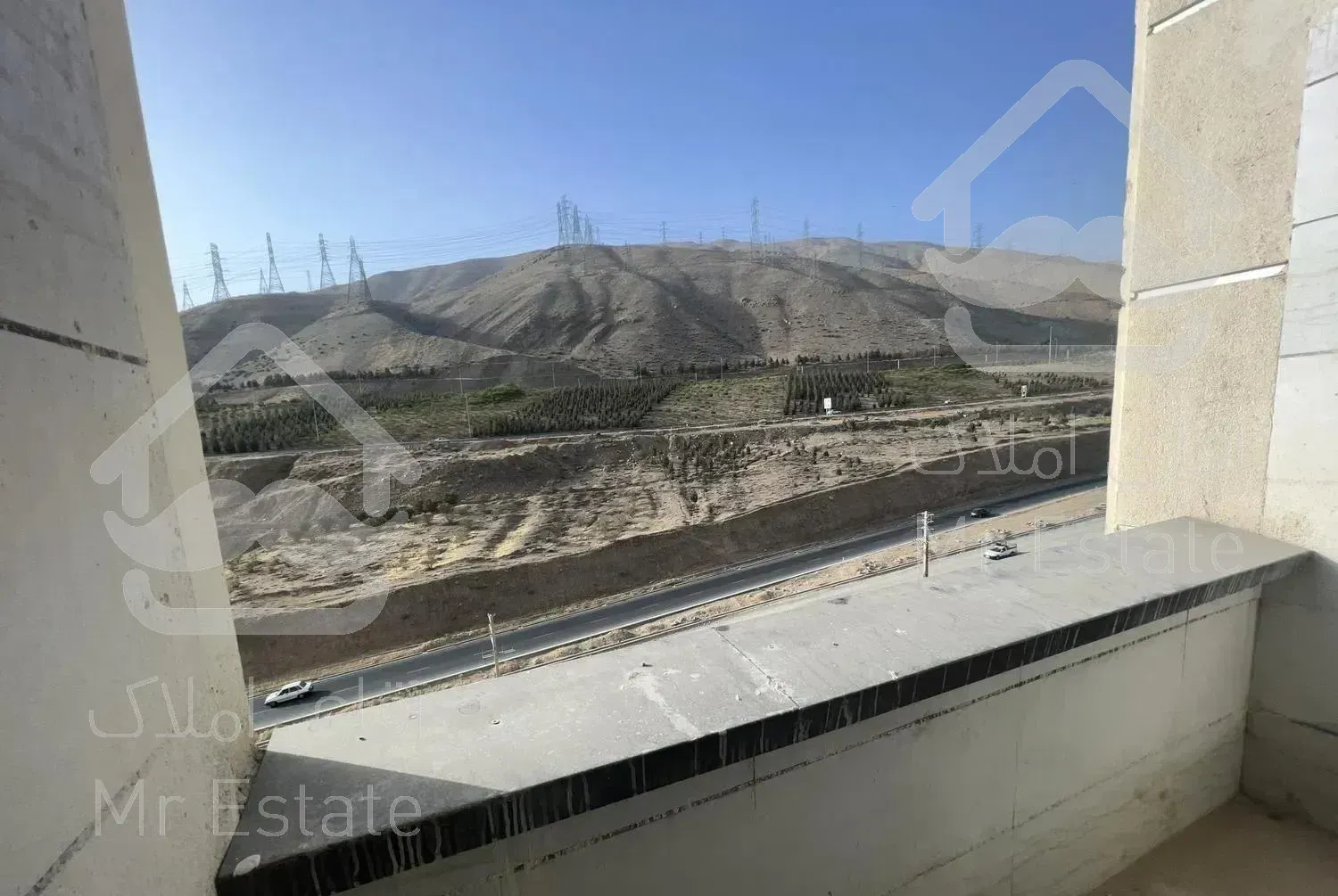 ١٥٠ متر آپارتمان شیک و کلید نخوره ٣ خ(مرواریدشهر)