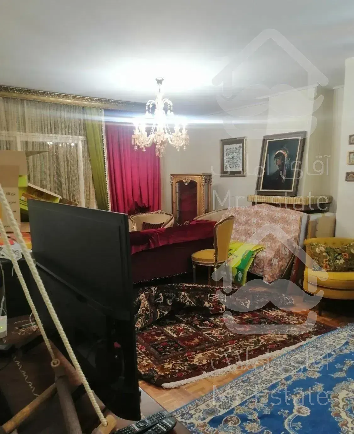 110 متر آپارتمان نزدیک مترو شریعتی قابل تبدیل