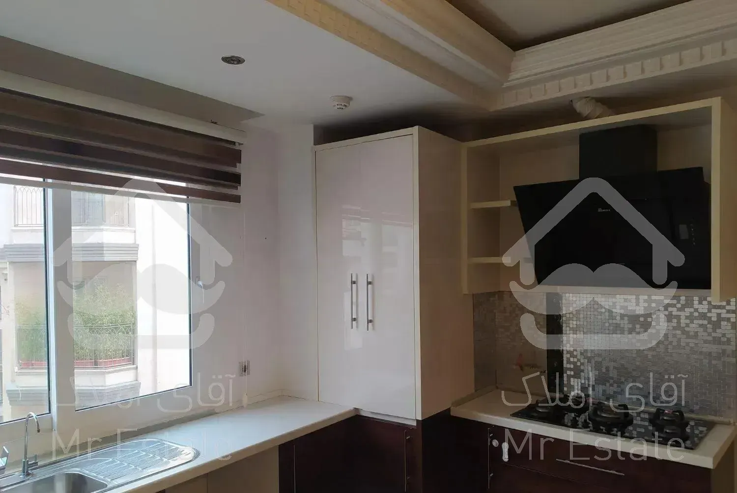 ۸۵ متر / اندرزگو