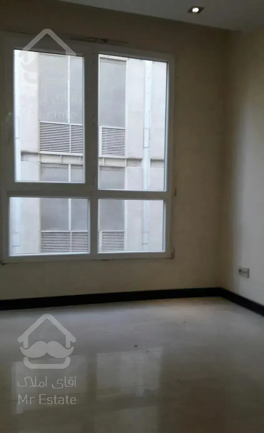 آپارتمان۱۰۵ متر ۲خوابه (حصاری)۵ساله