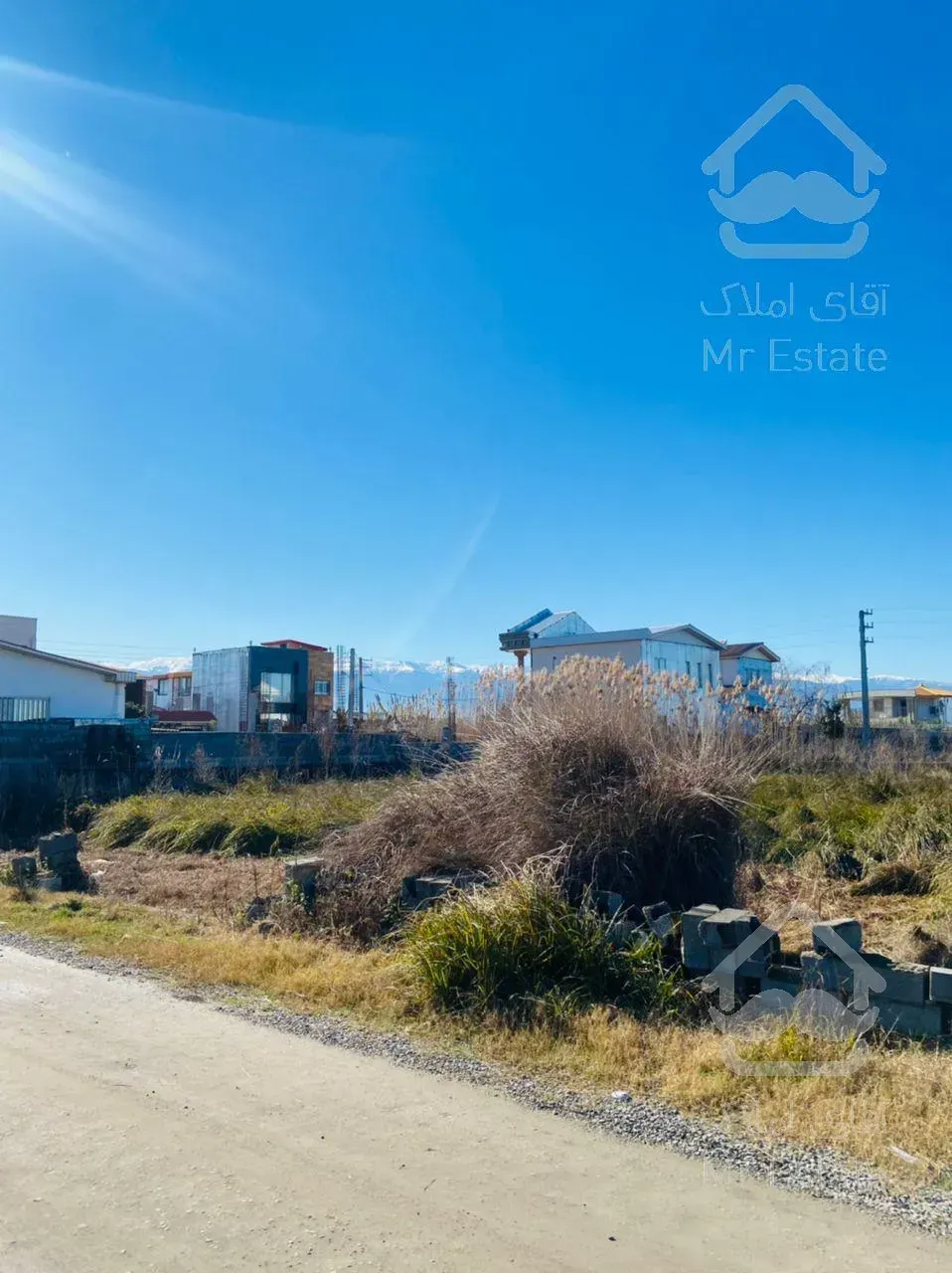 فروش فوری و زیر قیمت زمین ۲۲۰ متر در شمال مناسب سرمایه گذاری