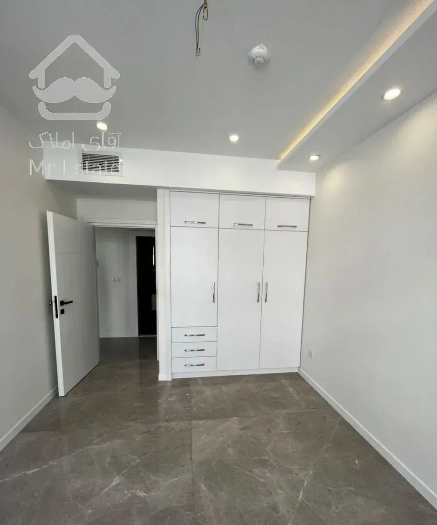 ۱۱۰ متر کلید نخورده تک واحدی فلامک