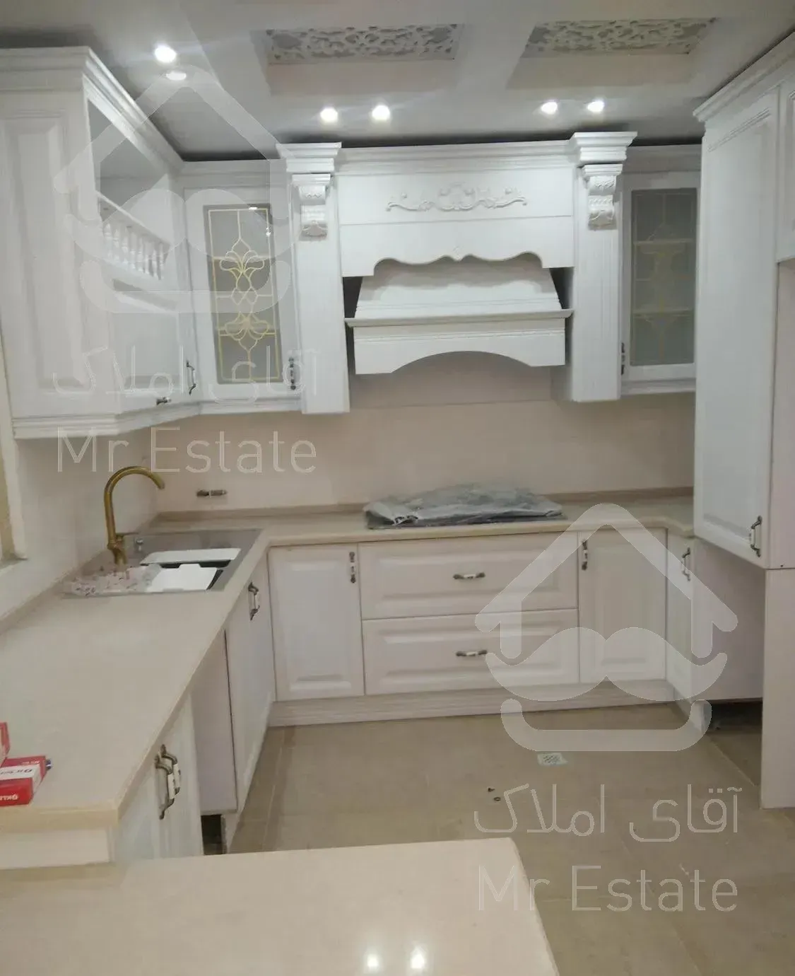 نوساز ۱۵۰ متری ۳ خوابه فلکه اول