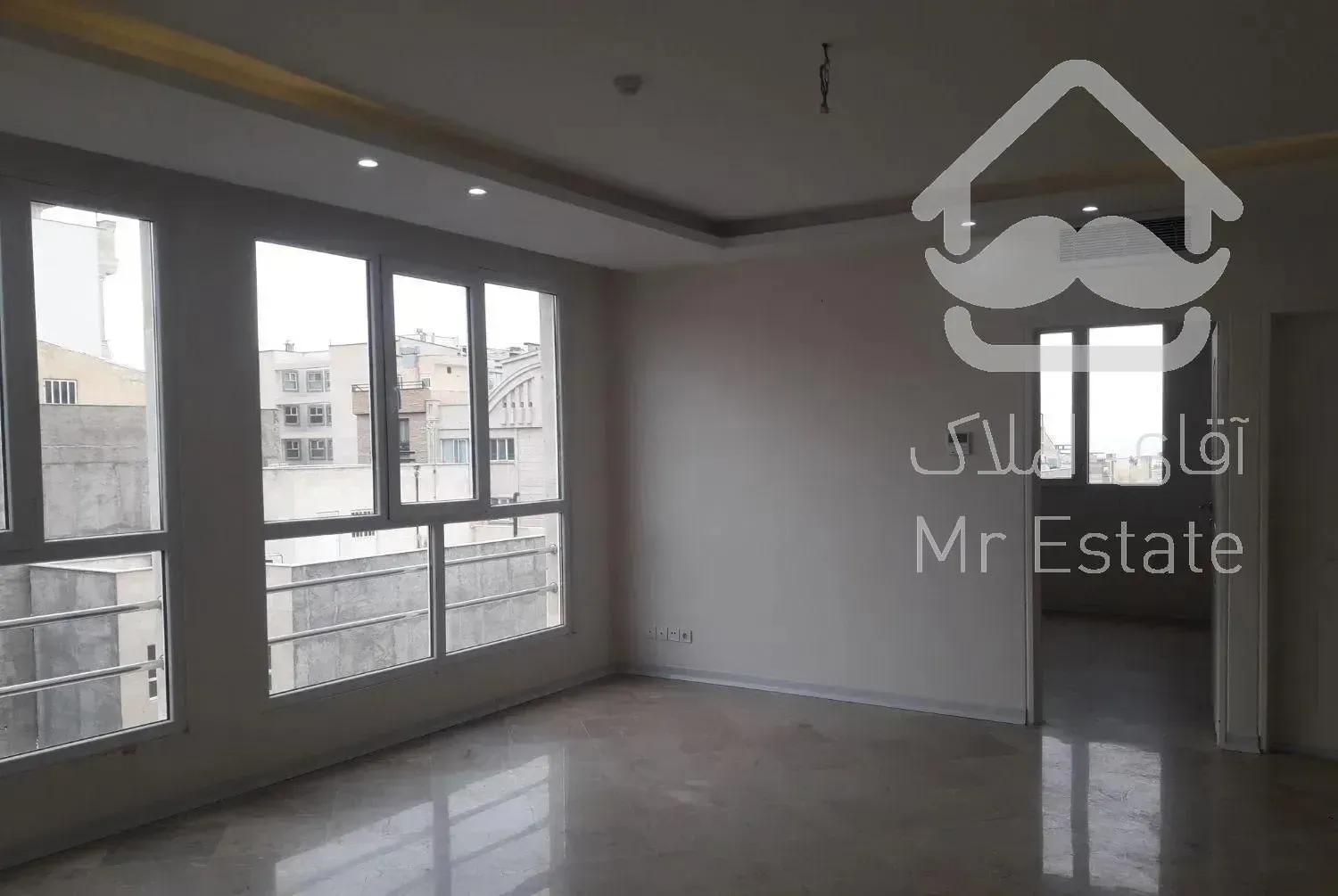 ۹۶متر سه نبش بدون مشرف