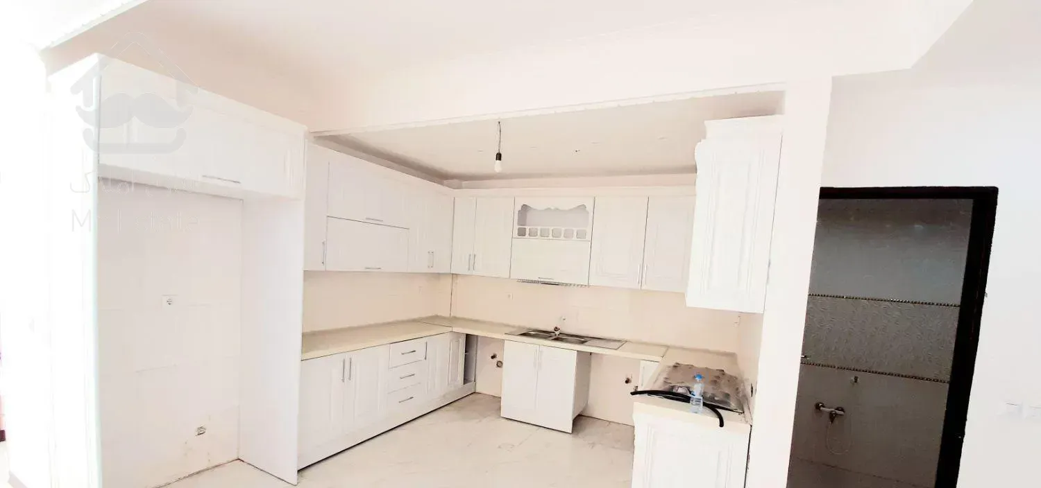 ۱۱۰متر‌‌/ نوساز‌/ بلوار‌امامزاده‌/ غرق‌نور‌/ فول‌