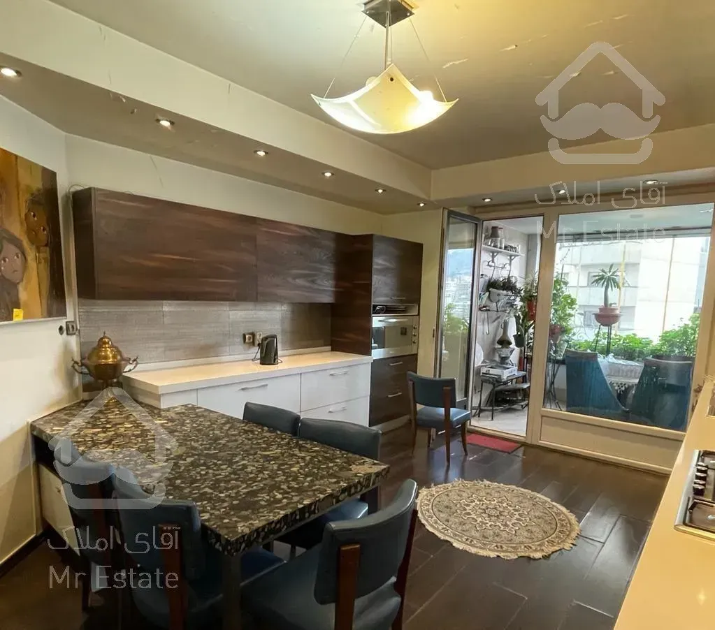 305 متر اپارتمان در فرشته