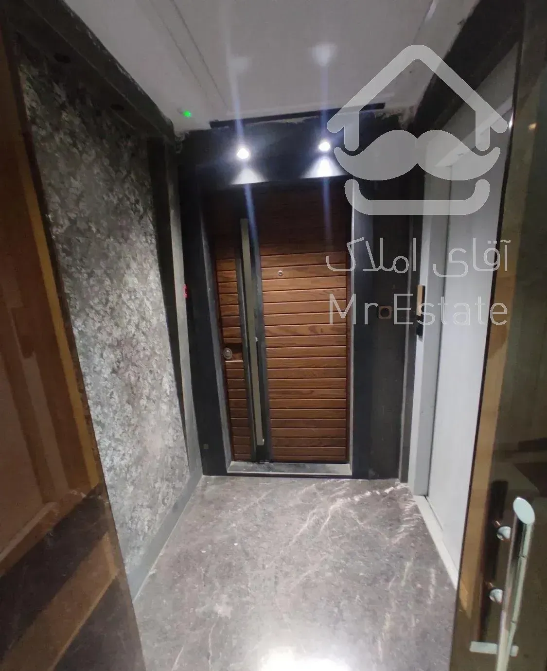 125متر/تاپ سالن پرده خور