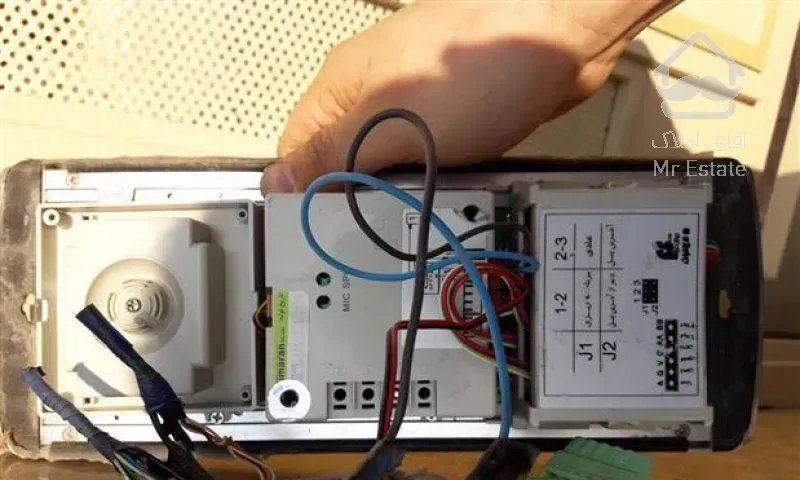 نصب و تعمیرات تخصصی آیفون های صوتی و تصویری