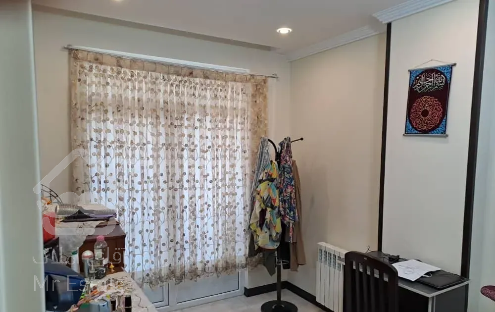 92متر 2خ تک واحدی سالن پرده خور