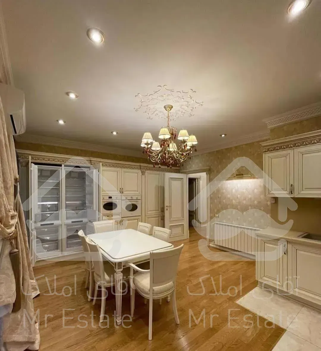 آپارتمان ۲۹۰متری فرمانیه شرقی