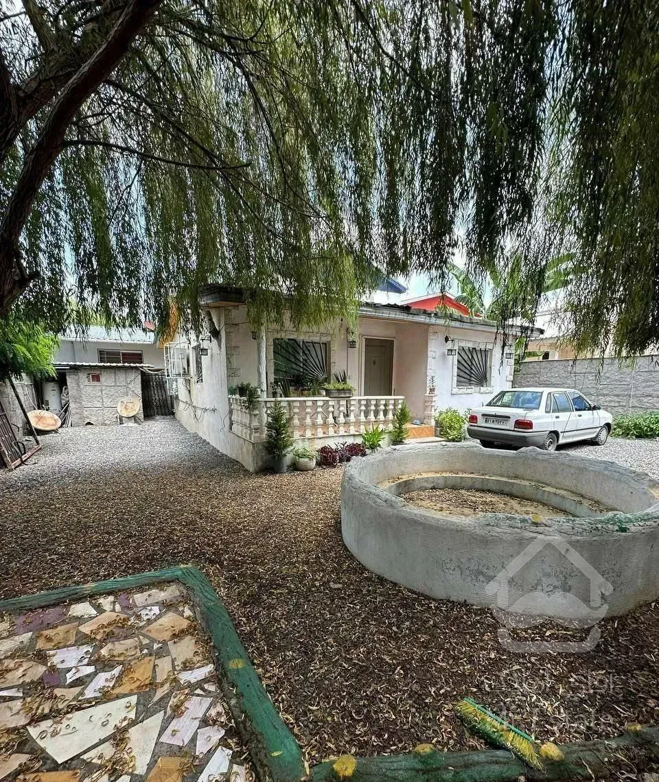 ۳۰۰متری قدیمی احتیاج به بازسازی*سندپایانکار*مبله