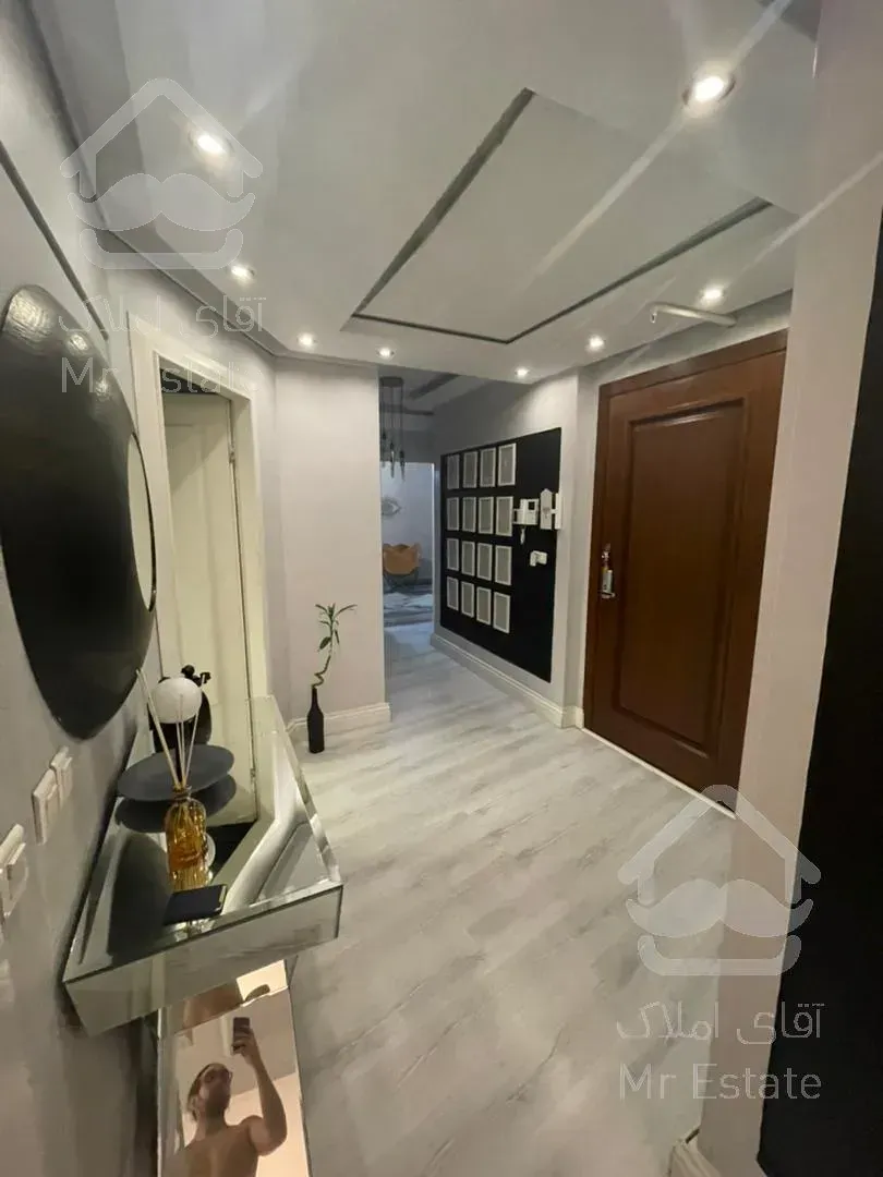 آپارتمان ۱۳۶متری فرمانیه غربی