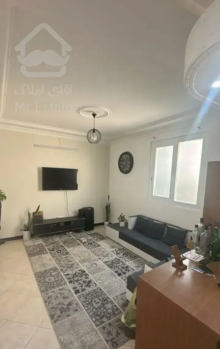 فروش آپارتمان ابتدای حسام الدین گذر ۸ متری فوری