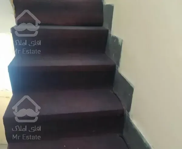 خانه دربستی با مغازه /متراژ 70متر