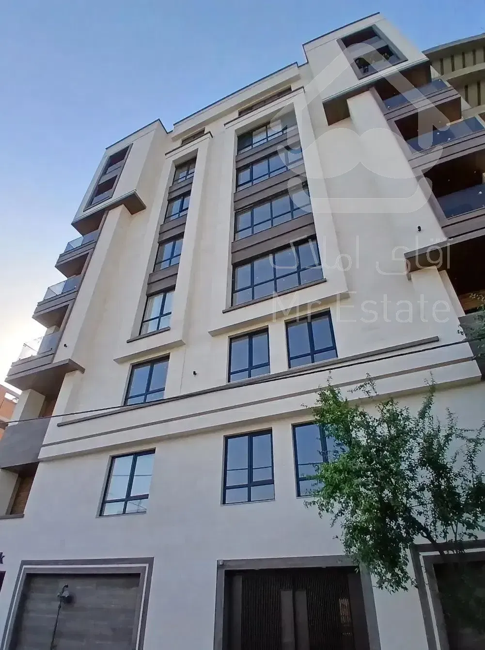 فروش آپارتمان لوکس ۲۷۵ متری بر اصلی ملل، قره جه