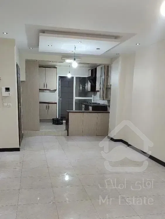 ۷۱ متر فول امکانات ۱۰ ساله کم واحد