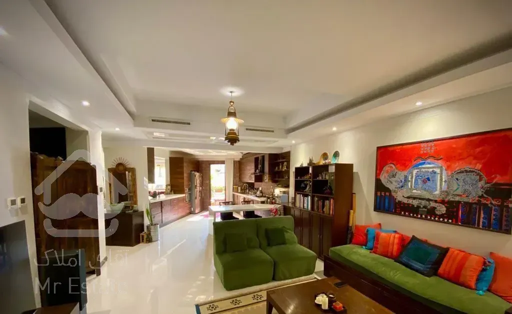 فروش آپارتمان ۲۳۰ متری سه ماهه