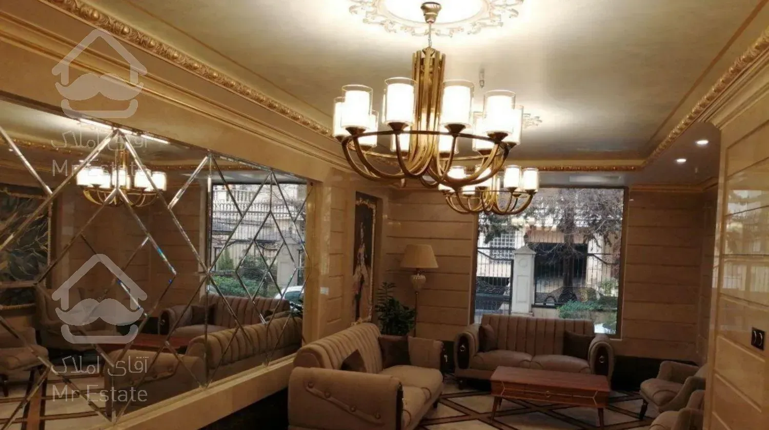 ۲۳۰ متر  در نفت شمالی