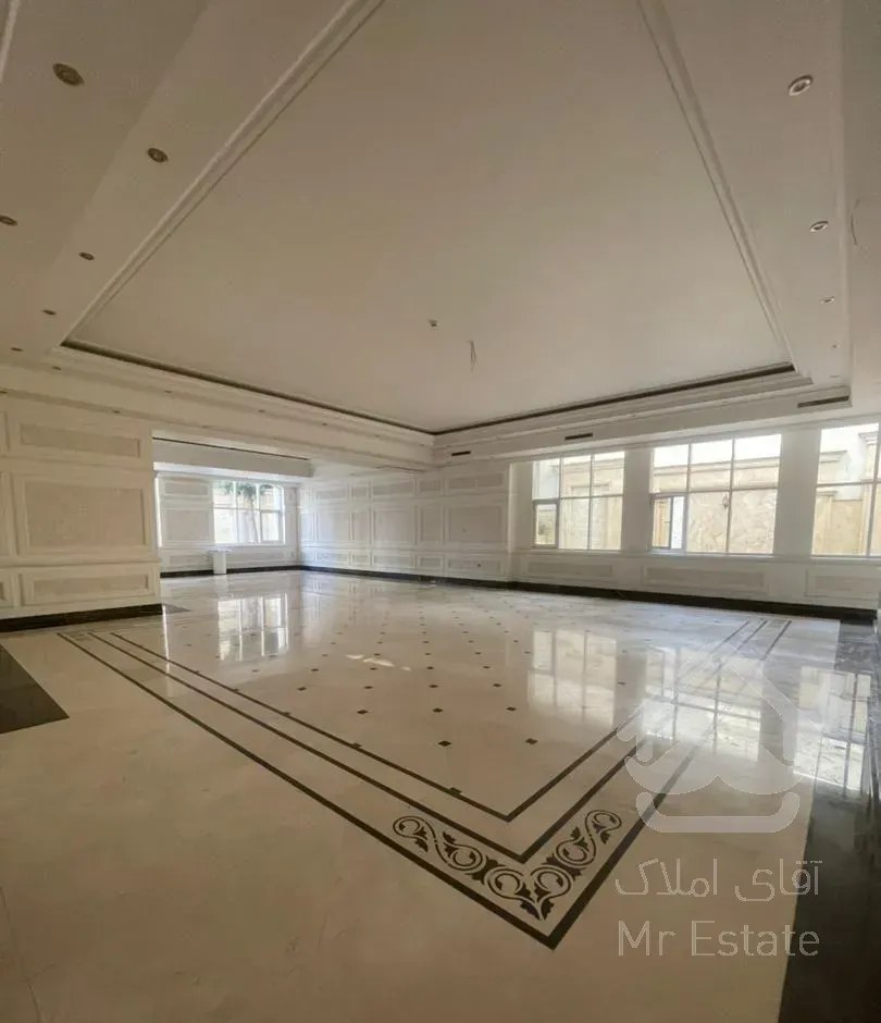 برج باغ ۳۰۰ متری ۴ خوابه در آجودانیه فول مشاعات