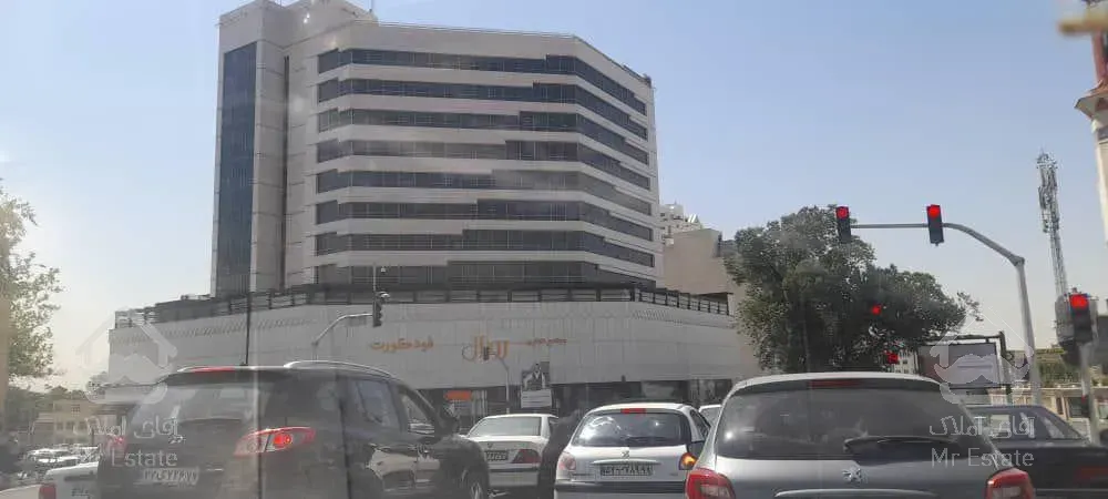 فوت کورت رویال تراس