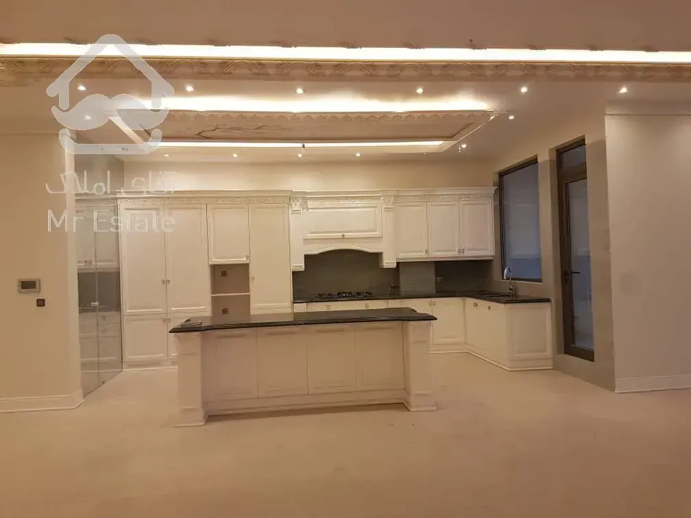 رهن و اجاره آپارتمان ۲۲۰ متری ۳ خوابه نیاوران لوکس