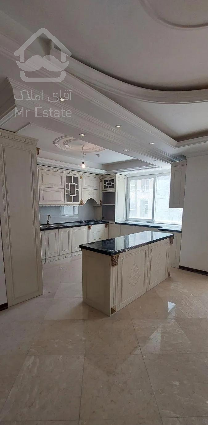 نیاوران/۱۳۰متر/۳خوابه/کلید نخورده