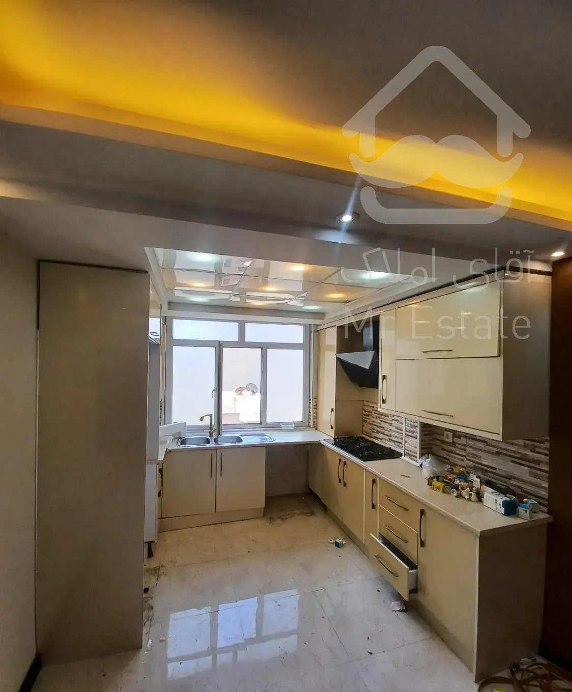 ۵۰مترشریعتی/ کلیم کاشانی/ کوی صالحیان/لوکس