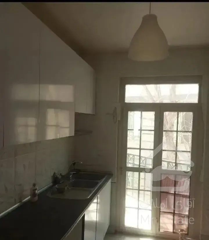 98 متر، تکواحدی، مسکونی، بهترین منطقه ظفر