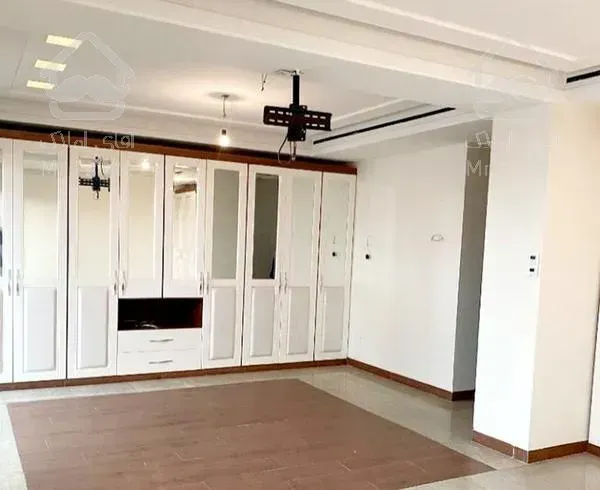 ۲۰۰متر*سه خواب نور*رحمانیه*تک واحدی